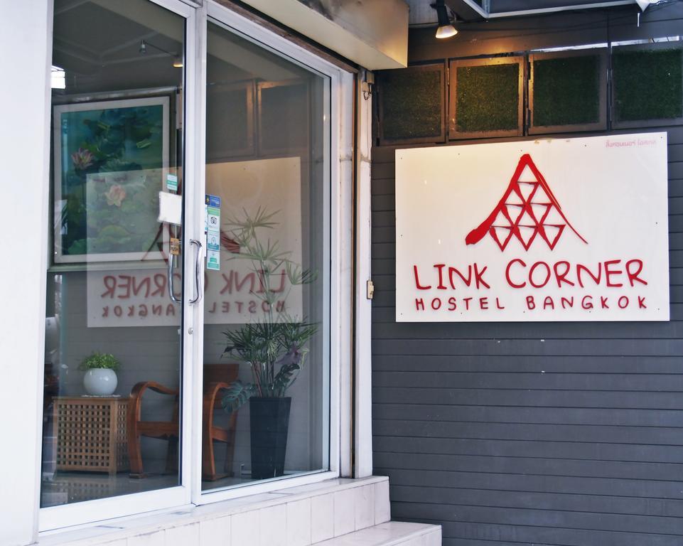 Link Corner Hostel Banguecoque Exterior foto